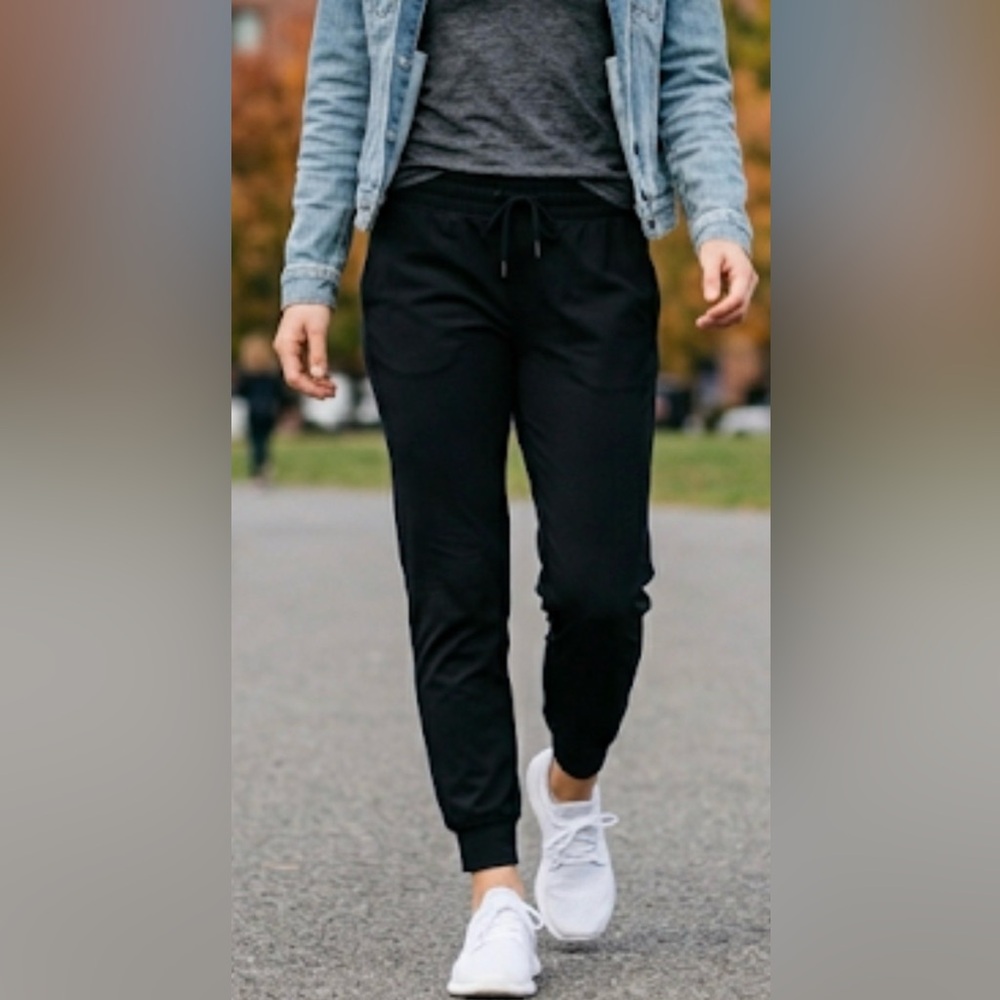 Gap Fit Black Performance Joggers Cuffed Ankles, Waist Drawstring Size XS